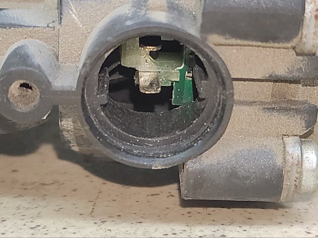 824602H000 HYUNDAI Мотор стеклоподъемника двери передней правой купить в Ирпень