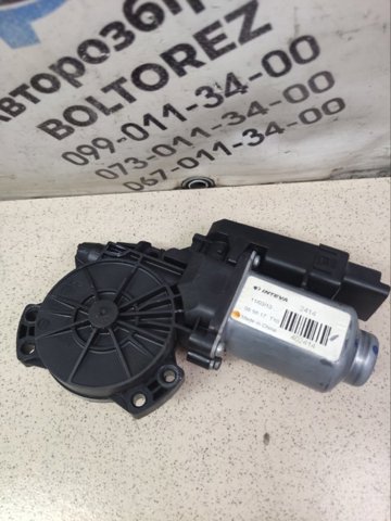 HYUNDAI 824602T010 Мотор стеклоподъемника двери передней правой в наличии Ровно
