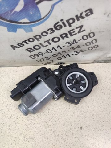 Мотор стеклоподъемника двери передней, правой 824602T010 HYUNDAI