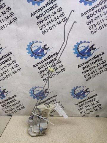 Замок задней двери, правой 82502AA210 NISSAN