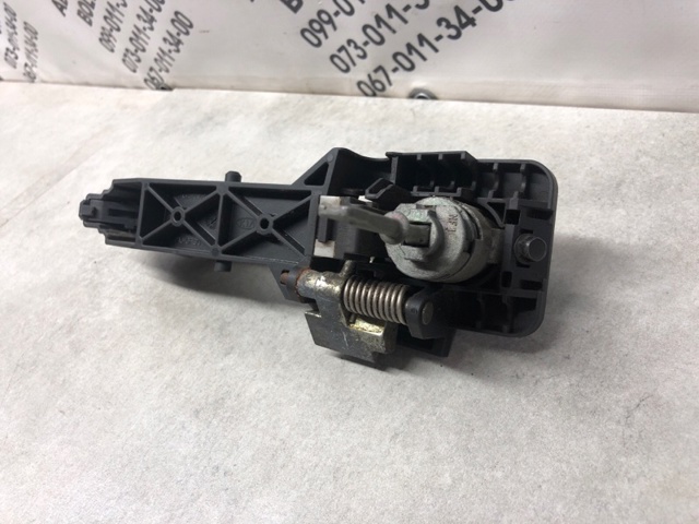 HYUNDAI 826511H000 Ручка двери правой наружная передняя/задняя в наличии Харьков