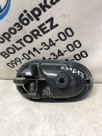 RENAULT 826721919R Ручка двери передней внутренняя правая в наличии Ровно