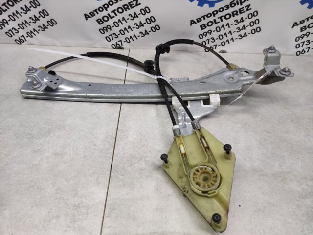  Механизм стеклоподъемника правой задней двери 827200008R RENAULT