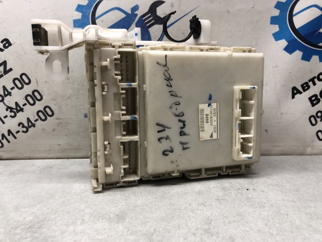 TOYOTA 8273042020 в наличии Запорожье