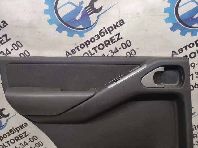 NISSAN 82901EB372 Обшивка (облицовка) внутренняя двери задней левой в наличии Тернополь