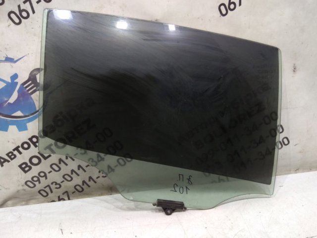 Стекло задней правой двери 834212T010 HYUNDAI
