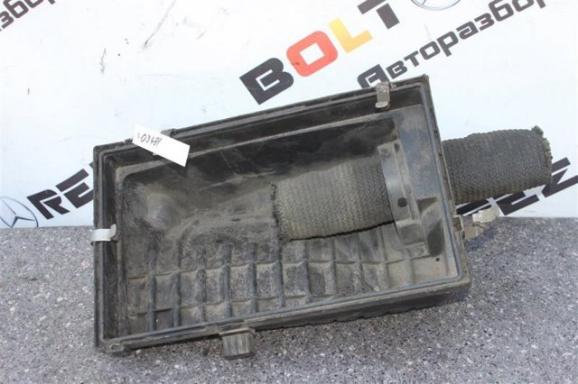 Корпус воздушного фильтра, нижняя часть 834336 OPEL