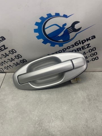 Ручка задней двери наружная, правая 8366026000 HYUNDAI
