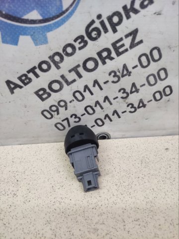 TOYOTA 8433242020 Кнопка включения аварийного сигнала в наличии Ирпень