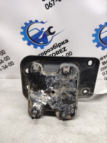 Кронштейн усилителя заднего бампера 85211CG000 NISSAN