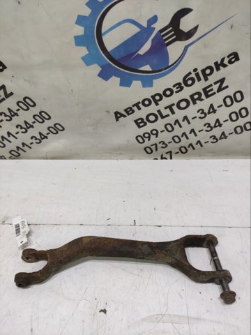 Рычаг/тяга задней подвески продольный нижний, правый 8630785 VOLVO
