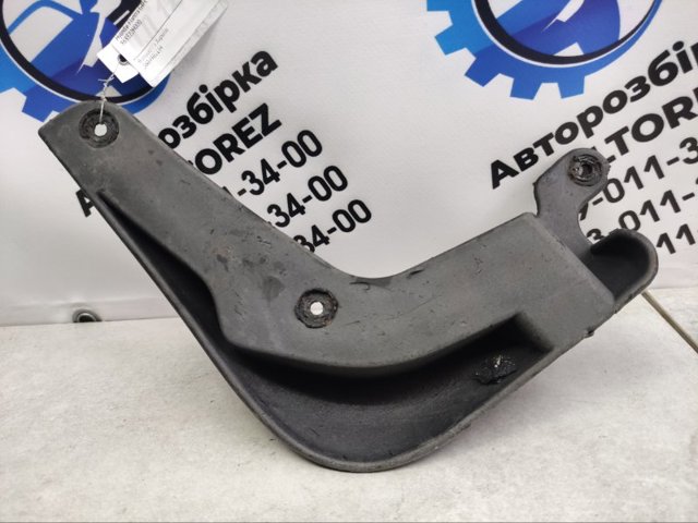 HYUNDAI 868322H000 Брызговик передний правый в наличии Львов
