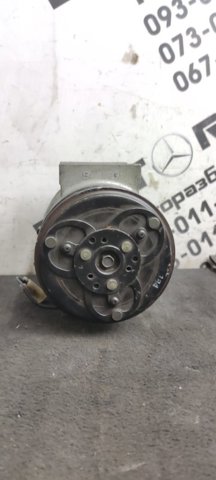 Компрессор системы кондиционирования 8708581 VOLVO
