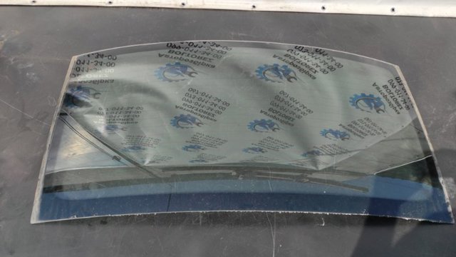 Автомобильное стекло заднее 871101E030 HYUNDAI