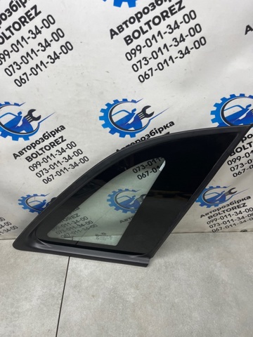 Стукло багажника, правое 878202P100 HYUNDAI