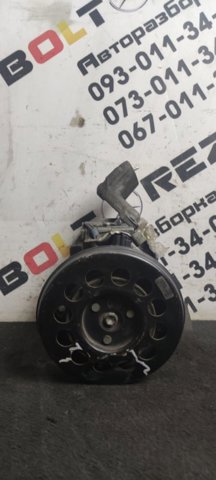 Компрессор системы кондиционирования 8832048060 TOYOTA