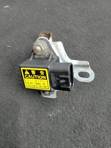 Датчик продольного ускорения 8944160010 TOYOTA