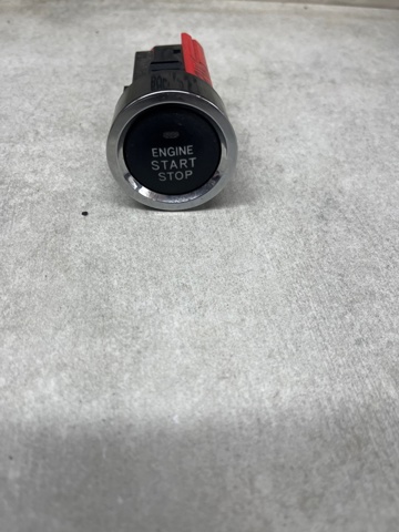 TOYOTA 8961152020 Кнопка запуска двигателя в наличии Ирпень