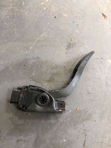 8V219F836AB FORD Педаль газа купить в Харьков
