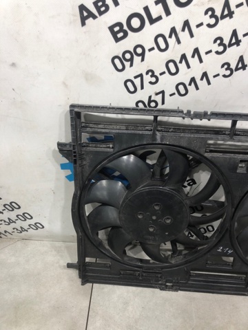 VAG 8W0959455K Электровентилятор охлаждения в сборе (мотор+крыльчатка) правый в наличии Черновцы