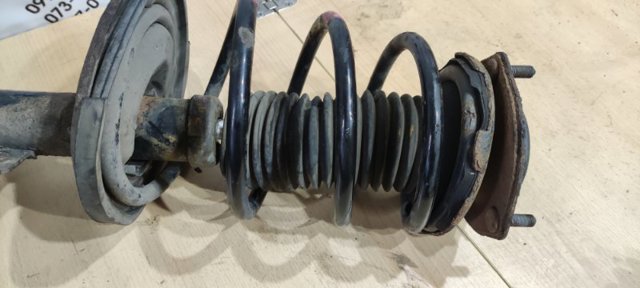 Гайка крепления амортизатора 9017815002 TOYOTA