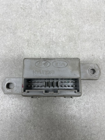 913103E800 HYUNDAI купить в Ирпень