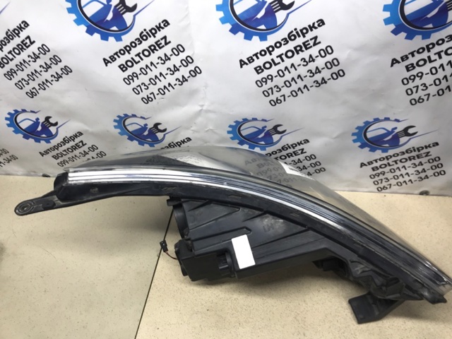 921014L000 HYUNDAI Левая фара купить в Днепр