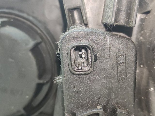921023E611 HYUNDAI Правая фара купить в Кривой Рог