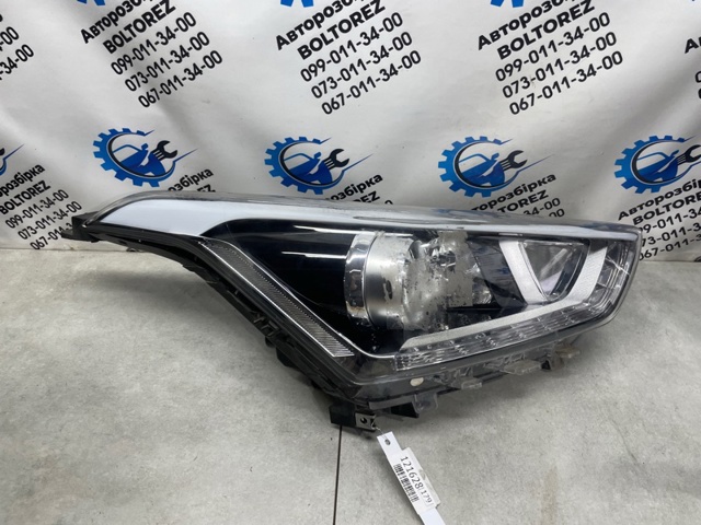 Правая блок фара 92102M0100 HYUNDAI