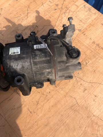 RENAULT 926008209R Компрессор кондиционера в наличии Чернигов