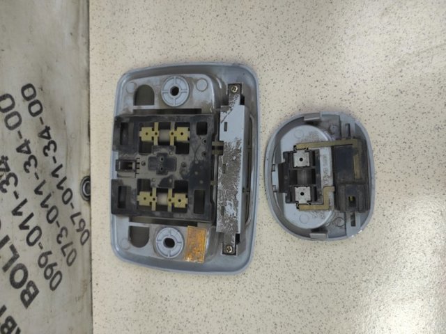 9281039000YH HYUNDAI купить в Ужгород
