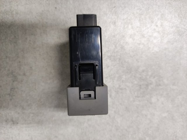 HYUNDAI 932303E000CY в наличии Хмельницкий