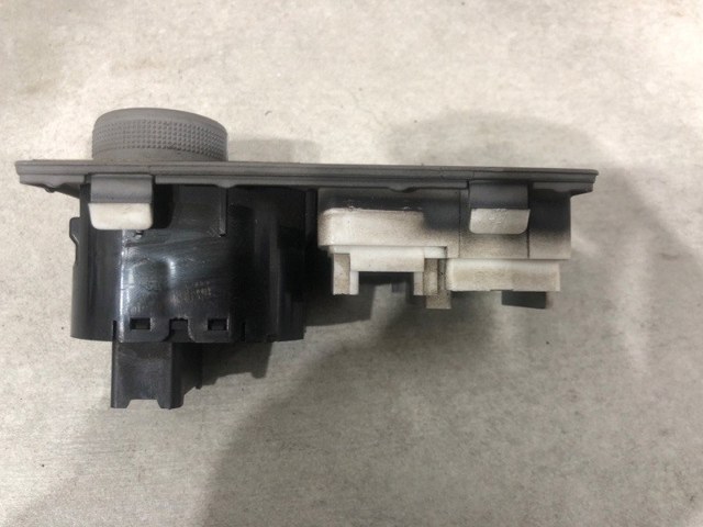 HYUNDAI 932503E000CY в наличии Тернополь