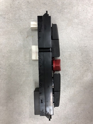 937001H000 HYUNDAI Кнопка аварийки купить в Тернополь