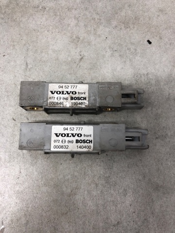 VOLVO 9452777 Датчик удара в наличии Украина