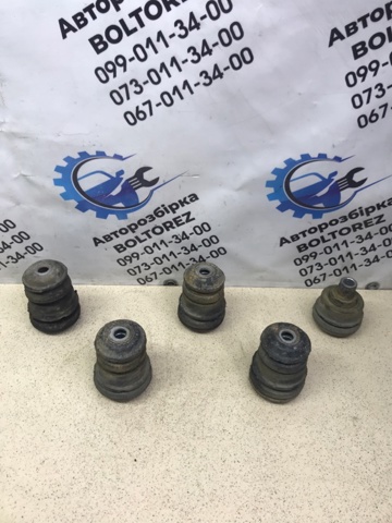 Крепление платформы 95510EB301 NISSAN