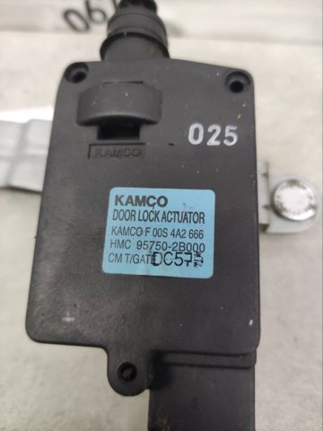 957502B000 HYUNDAI Актуатор замка багажника купить в Украина