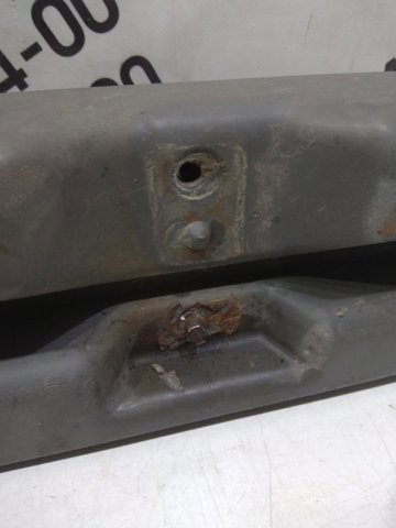 Накладка на порог правая 96100EB50A NISSAN