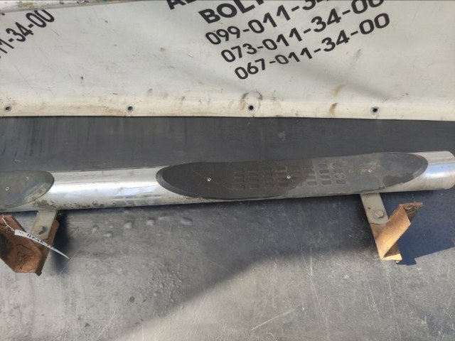 96100EB50A NISSAN Подножка правая купить в Украина