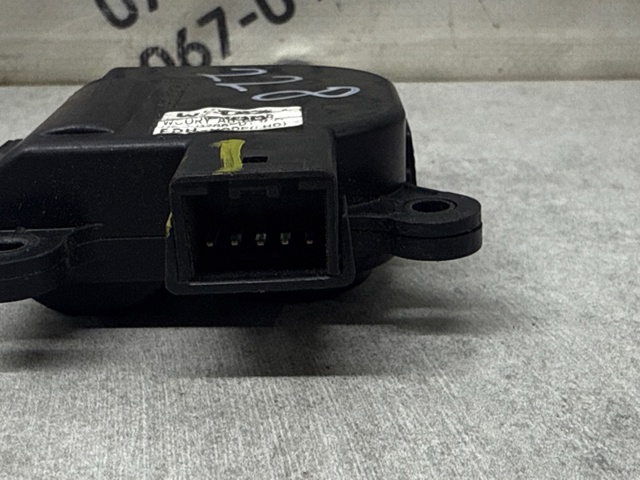 HYUNDAI 971592L000 Привод заслонки печки в наличии Полтава