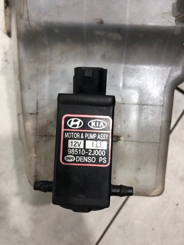 Водяной бачок омывателя стекла 986202P000 HYUNDAI