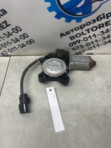 Моторчик стеклоподъемника двери задней, правой 9882026200 HYUNDAI