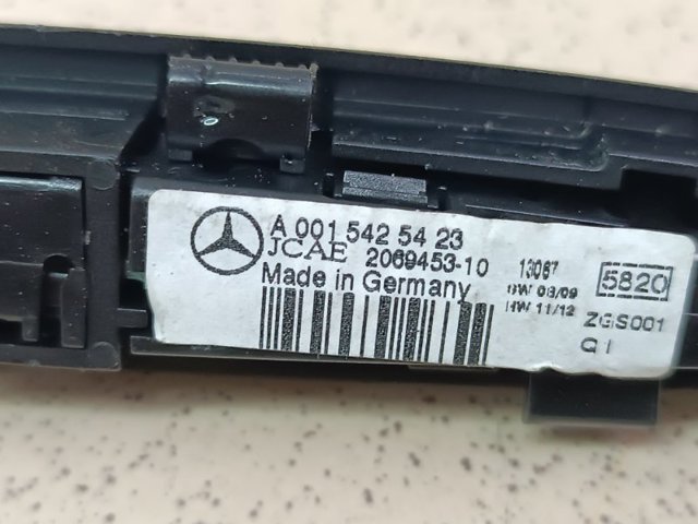 A0015425423 MERCEDES Дисплей парктроника купить в Украина