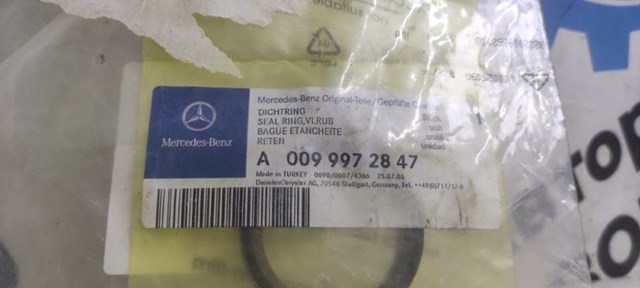 A0099972847 MERCEDES Сальник полуоси заднего моста купить в Тернополь