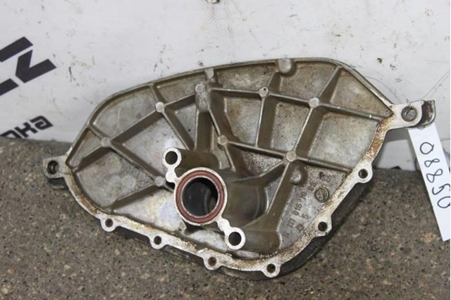 Передняя крышка головки блока цилиндров (ГБЦ) A1110161006 MERCEDES