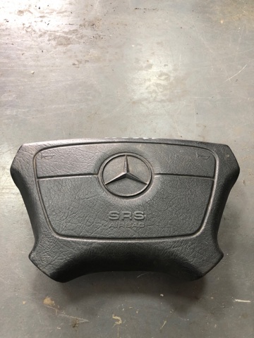 Подушка безопасности водителя A1404602798 MERCEDES