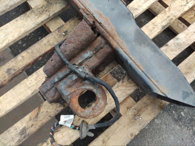 A1633100246 MERCEDES Усилитель бампера заднего купить в Киев