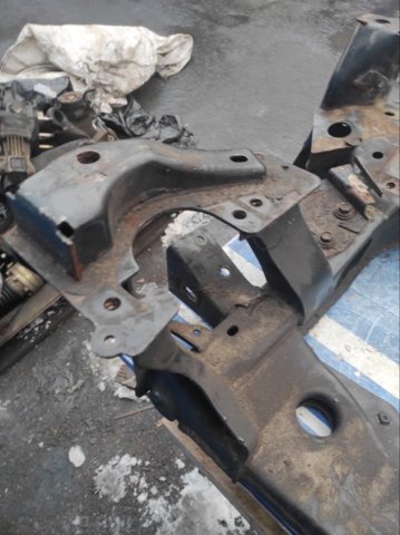 MERCEDES A1633300142 Подрамник передний в наличии Винница