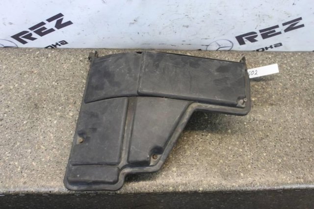 Крышка блока предохранителей A1635400082 MERCEDES