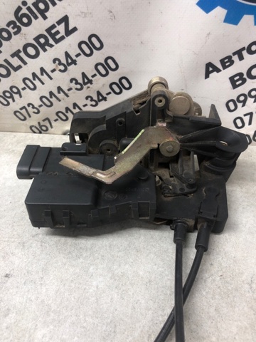 MERCEDES A1637302635 Замок двери задней правой в наличии Черновцы